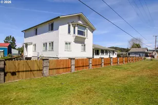 410 Park Ave, Lakeside, OR 97449 - Photo 44