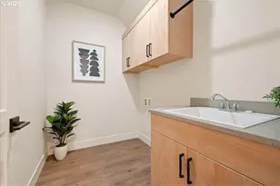 750 N V St, Washougal, WA 98671 - Photo 34