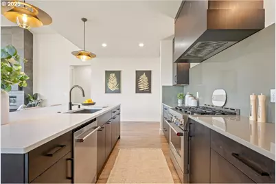 750 N V St, Washougal, WA 98671 - Photo 10