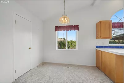 2717 Maia Loop, Springfield, OR 97477 - Photo 12