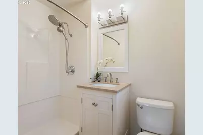 824 SE 207th Ave, Gresham, OR 97030 - Photo 28