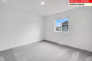 5738 Bainbridge Rd, Eugene, OR 97402 - Photo 10