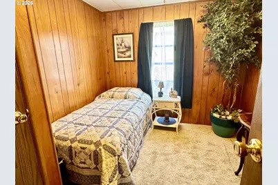 98042 W Benham Ln #2, Brookings, OR 97415 - Photo 12