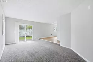 912 NE Hacienda Ct, Gresham, OR 97030 - Photo 22