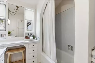 3757 SE Tolman St, Portland, OR 97202 - Photo 24