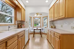 3757 SE Tolman St, Portland, OR 97202 - Photo 16