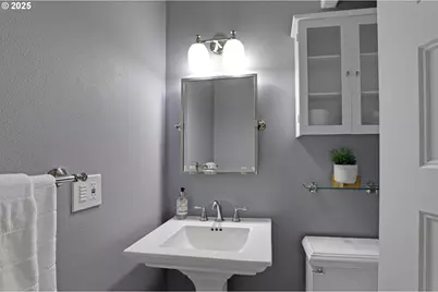 2010 NW 119th Ave, Portland, OR 97229 - Photo 18