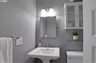 2010 NW 119th Ave, Portland, OR 97229 - Photo 18