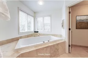 14488 Pfeifer Dr, Lake Oswego, OR 97035 - Photo 24