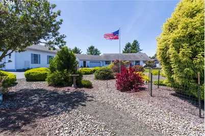 363 SE Eagle Nest Ct, Ocean Shores, WA 98569 - Photo 4