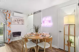 2379 SE 112th Ave, Portland, OR 97216 - Photo 8