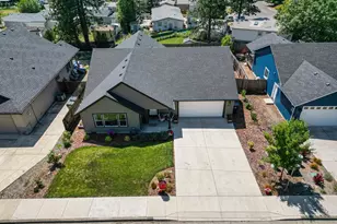 443 N Hyland Ln, Lowell, OR 97452 - Photo 48