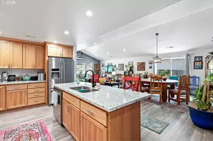 443 N Hyland Ln, Lowell, OR 97452 - Photo 22