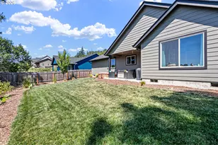 443 N Hyland Ln, Lowell, OR 97452 - Photo 36