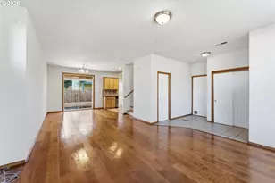 9916 SE Liebe Ct, Portland, OR 97266 - Photo 2