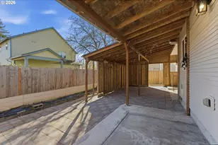 9916 SE Liebe Ct, Portland, OR 97266 - Photo 38