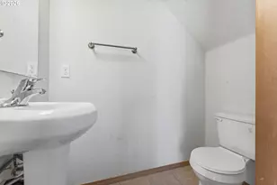 9916 SE Liebe Ct, Portland, OR 97266 - Photo 32