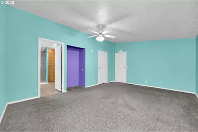 38431 Row River Rd, Dorena, OR 97434 - Photo 22