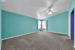 38431 Row River Rd, Dorena, OR 97434 - Photo 20