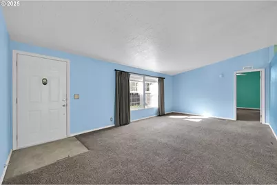 38431 Row River Rd, Dorena, OR 97434 - Photo 10