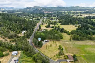 906 Old Garden Valley Rd, Roseburg, OR 97471 - Photo 48