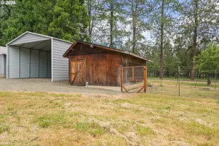 906 Old Garden Valley Rd, Roseburg, OR 97471 - Photo 40