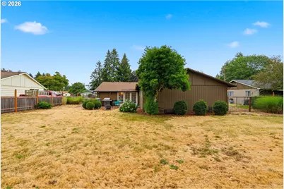 1055 N Lupine Ct, Canby, OR 97013 - Photo 30