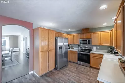 4769 Bayne St NE, Salem, OR 97305 - Photo 12