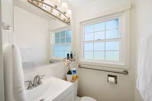 1860 Grant St, North Bend, OR 97459 - Photo 22