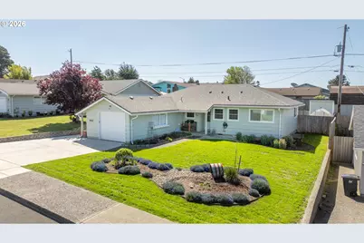 1860 Grant St, North Bend, OR 97459 - Photo 1