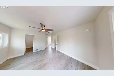 29700 Park Dr, Gold Beach, OR 97444 - Photo 10