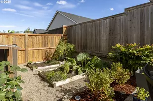 1300 N Broadway St, Estacada, OR 97023 - Photo 32