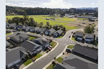 1300 N Broadway St, Estacada, OR 97023 - Photo 42