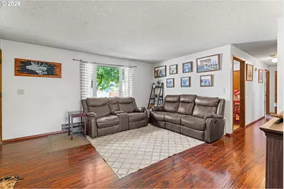 390 S Balm St, Yamhill, OR 97148 - Photo 4