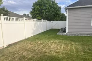 1728 W Alleluia Ave, Hermiston, OR 97838 - Photo 22