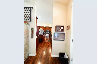 35640 Elk Meadows Dr, Saint Helens, OR 97051 - Photo 4