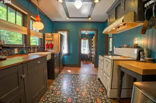5724 NE Hoyt St, Portland, OR 97213 - Photo 8