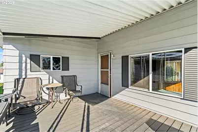 1400 Candlelight Dr #226, Eugene, OR 97402 - Photo 4