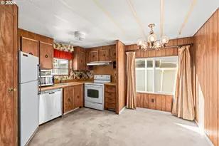 1400 Candlelight Dr, Eugene, OR 97402 - Photo 8