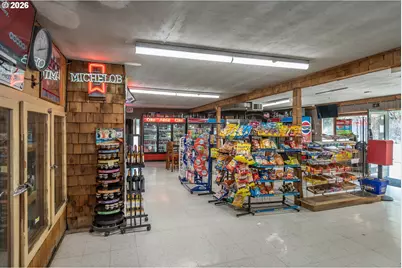 14190 N Umpqua Hwy, Roseburg, OR 97470 - Photo 14