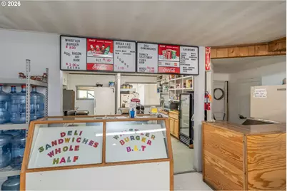 14190 N Umpqua Hwy, Roseburg, OR 97470 - Photo 12