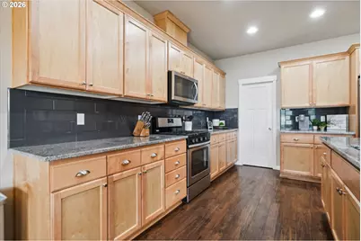 2460 Heather Way, Forest Grove, OR 97116 - Photo 4