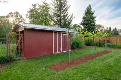 827 SW Gilson St, McMinnville, OR 97128 - Photo 44