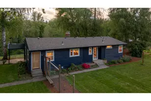 827 SW Gilson St, McMinnville, OR 97128 - Photo 2