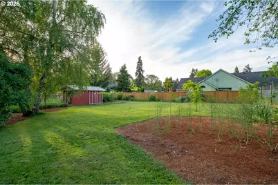 827 SW Gilson St, McMinnville, OR 97128 - Photo 34