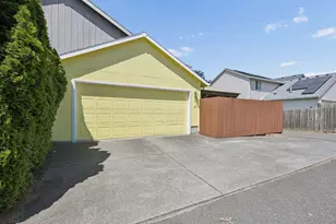 644 SE Myrtlewood Pl, Gresham, OR 97080 - Photo 42