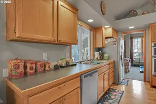 6134 SE Sigrid St, Hillsboro, OR 97123 - Photo 10