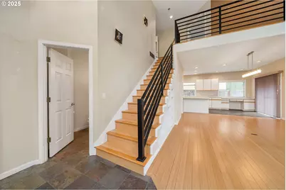 6636 S Virginia Ave, Portland, OR 97239 - Photo 2