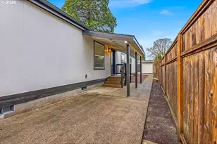 241 NW Wade St, Estacada, OR 97023 - Photo 42