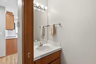 13811 SE Gannon Dr, Clackamas, OR 97015 - Photo 10